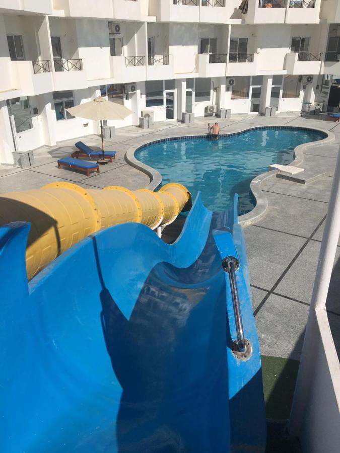 Apartment Bella Vita Near The Sea Redsealine フルガダ エクステリア 写真